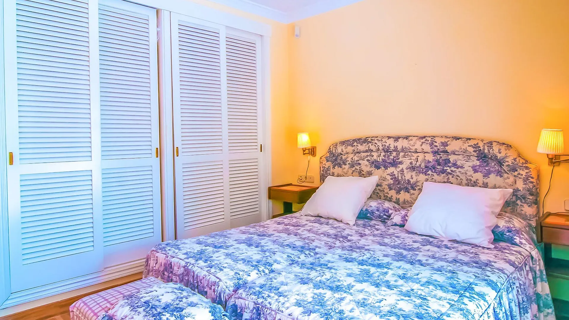 דירה מארבלה Oleholidays Apartamento Hacienda Playa IV